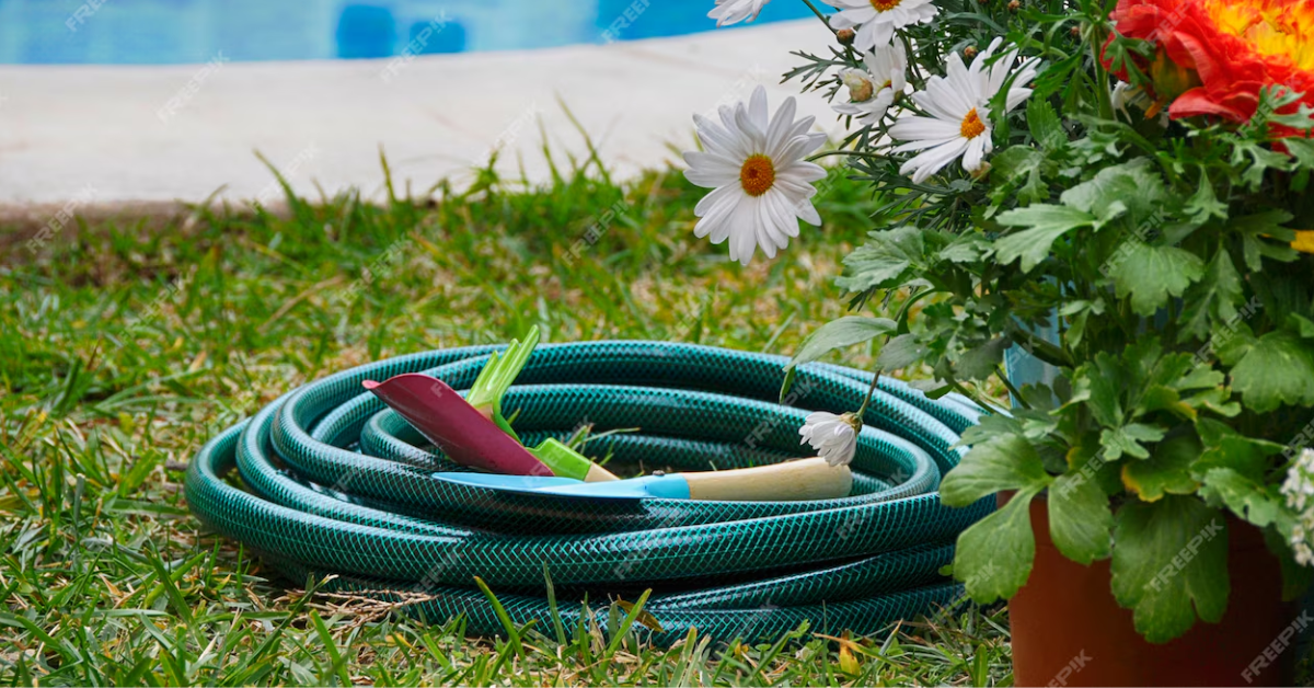 You are currently viewing 16 Brilliant Water Hose Storage Ideas to Transform Your Outdoor Space