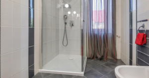 Read more about the article 16 Stunning Bathroom Ideas with Walk In Shower to Transform Your Space