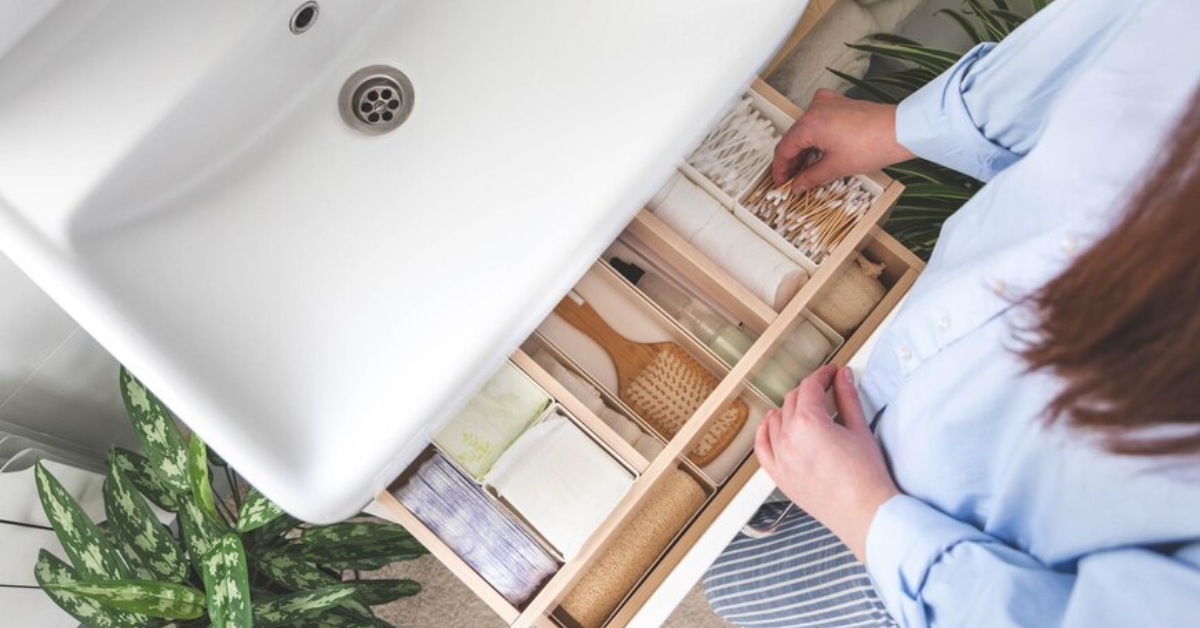 Read more about the article 16 Powerful Bathroom Vanity Organization Ideas for a Clutter-Free Space