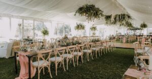 Read more about the article 15 Lovely Wedding Table Runner Ideas for an Elegant Touch