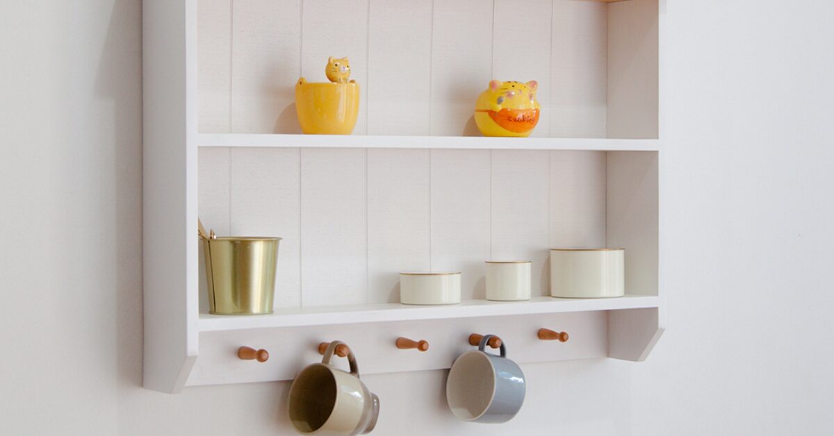 Read more about the article 15 Brilliant Small Kitchen Cupboard Ideas That Maximize Space