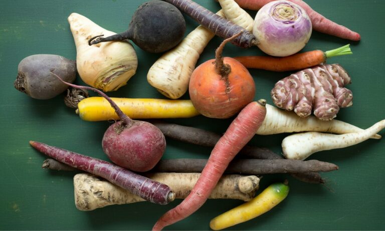 How to Overwinter Root Vegetables in 3 Easy Ways (For Any Climate) (1)