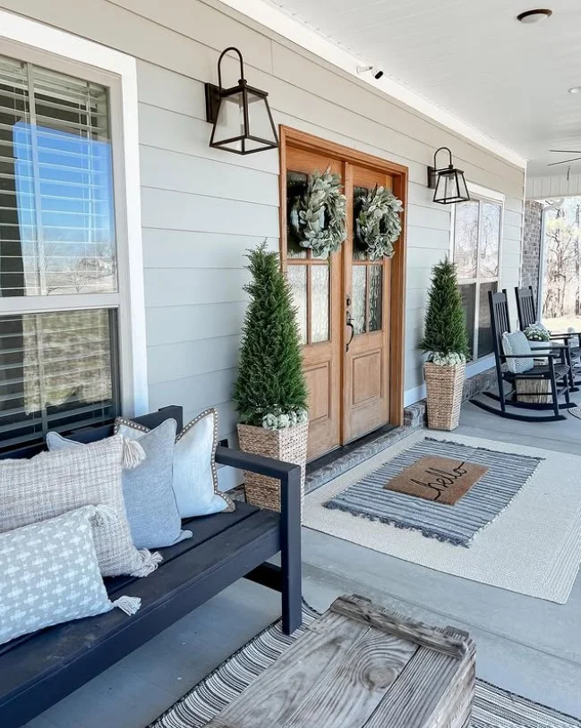 front stoop makeover with cozy welcoming decor