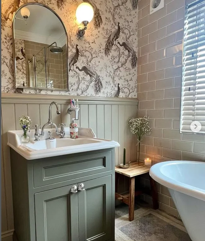 small bathroom wall decor ideas with peel and stick wallpaper