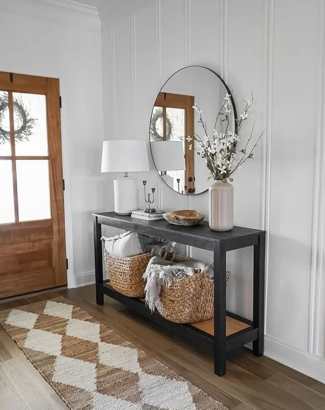 enclosed porch entrance with mirror making space look bigger