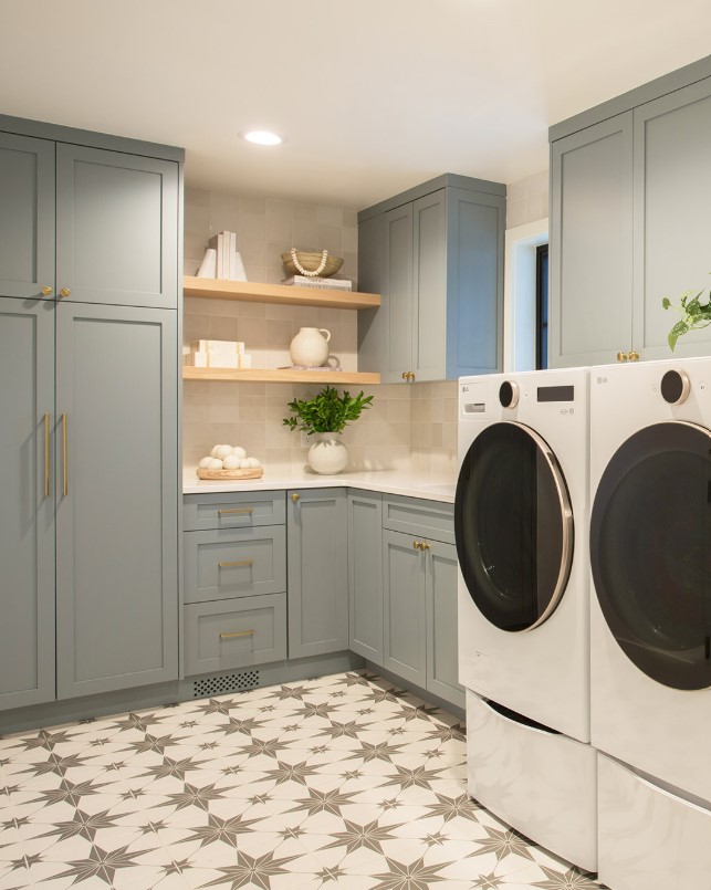 floating laundry room cabinets, creating open floor space
